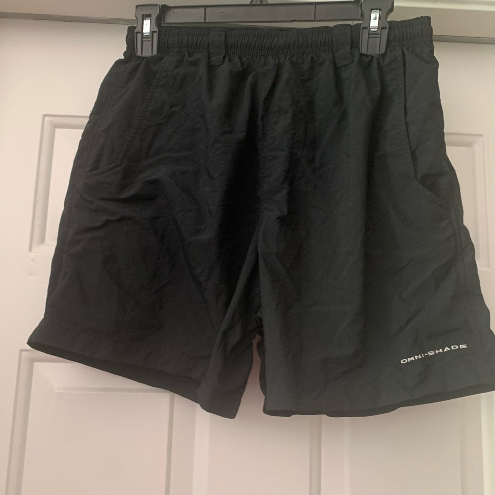 Women’s Columbia shorts size S